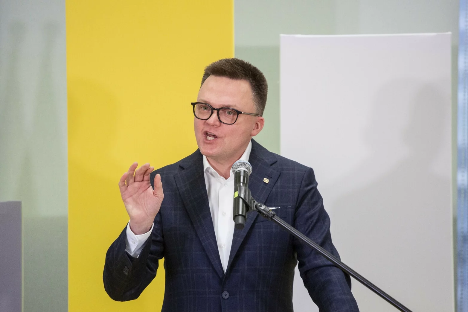 Telefon Szymona Hołowni został przebadany przez ekspertów Citizen Lab.