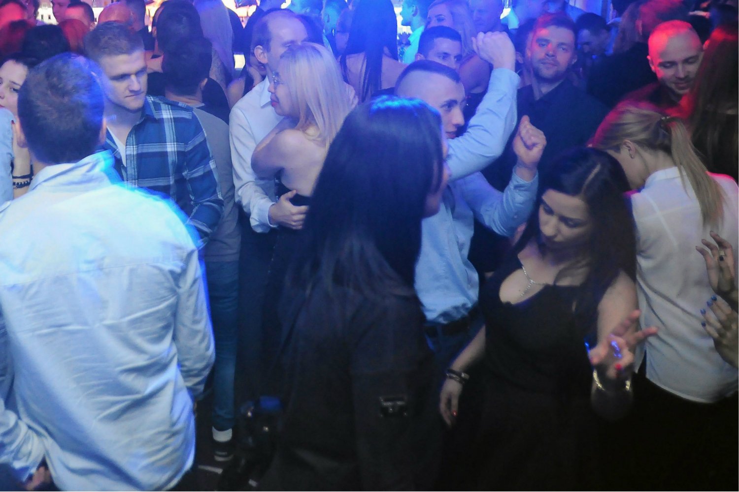 30-letni Ukrainiec wpadł w złość przed klubem w Lublinie