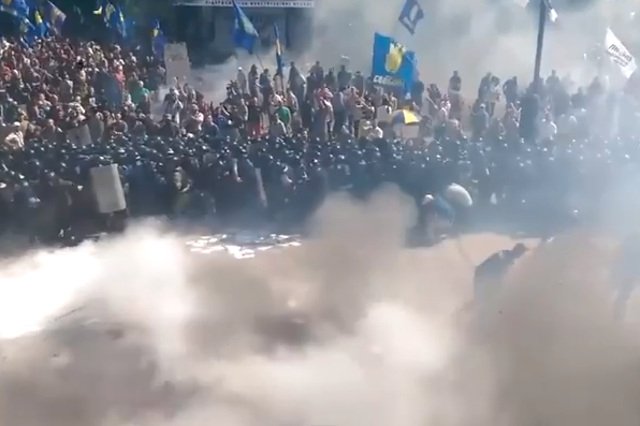 Podczas zamieszek w Kijowie zginął funkcjonariusz Gwardii Narodowej