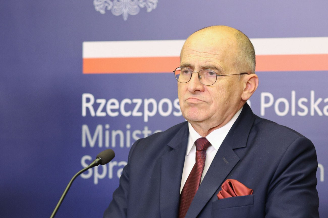 MSZ nie odpowiedziało jeszcze na nasze pytania dot. sytuacji w ambasadzie w Kanadzie.