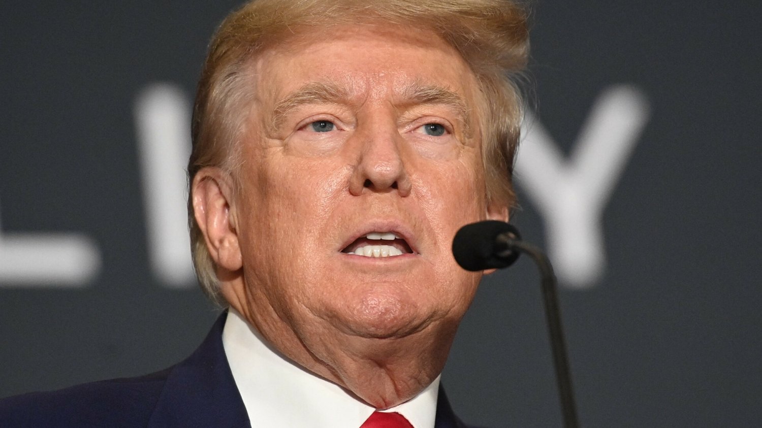 Donald Trump uważa, że Ukraina powinna była oddać Krym.