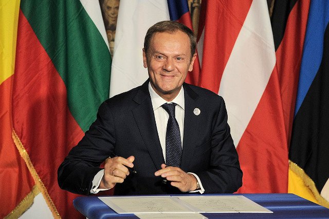 Tusk złożył życzenia z okazji 3 Maja.