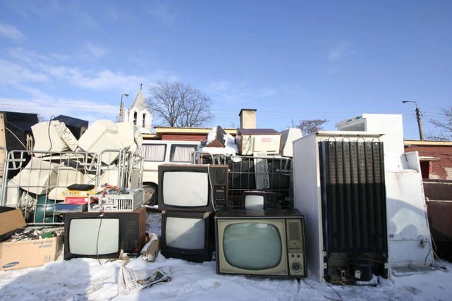 Elektrośmieci, nowy problem Polski. Powodują duże straty finansowe i zatruwają środowisko