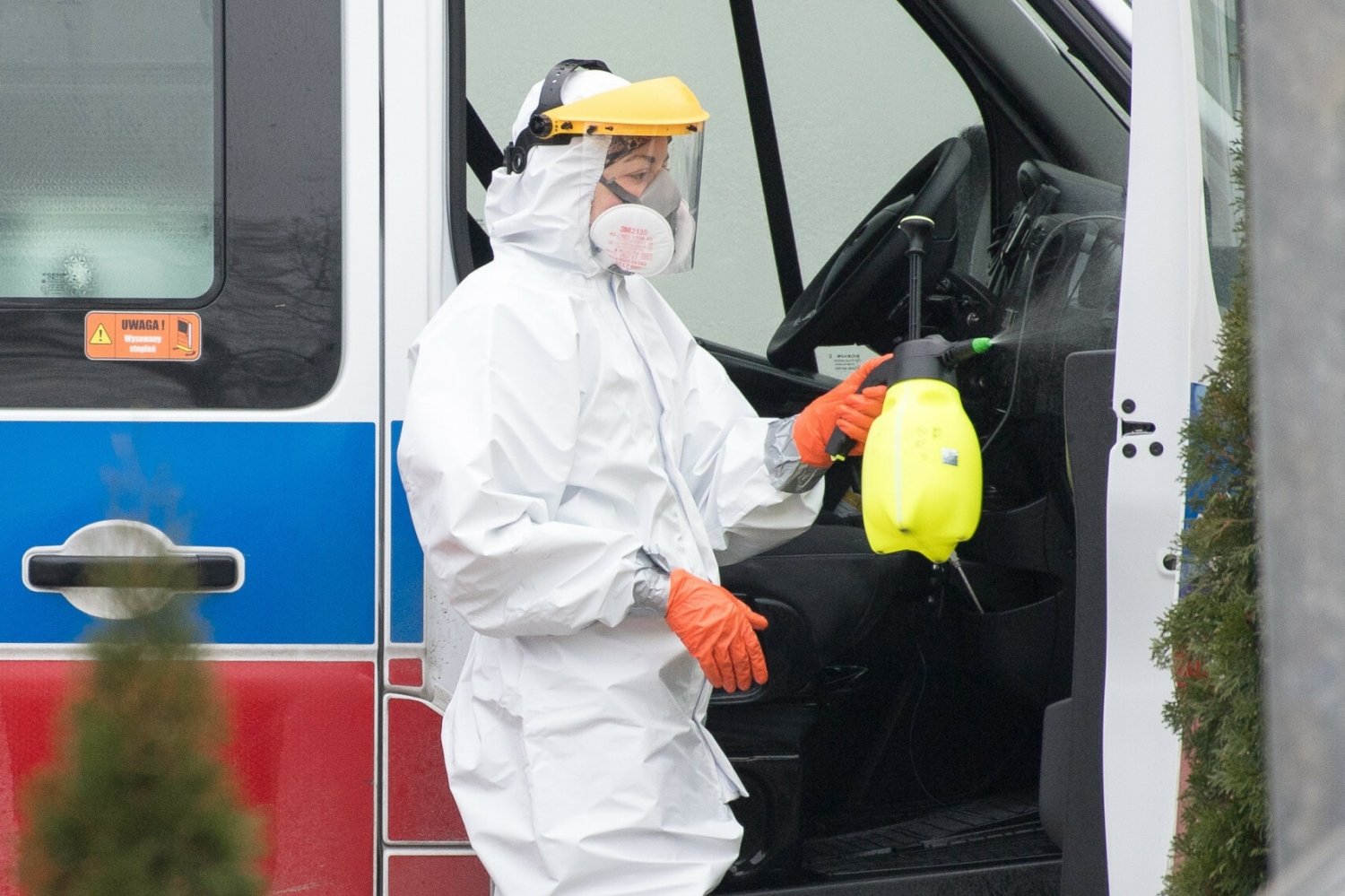 Wrócą maseczki w związku z COVID-19? GIS zabrał głos.