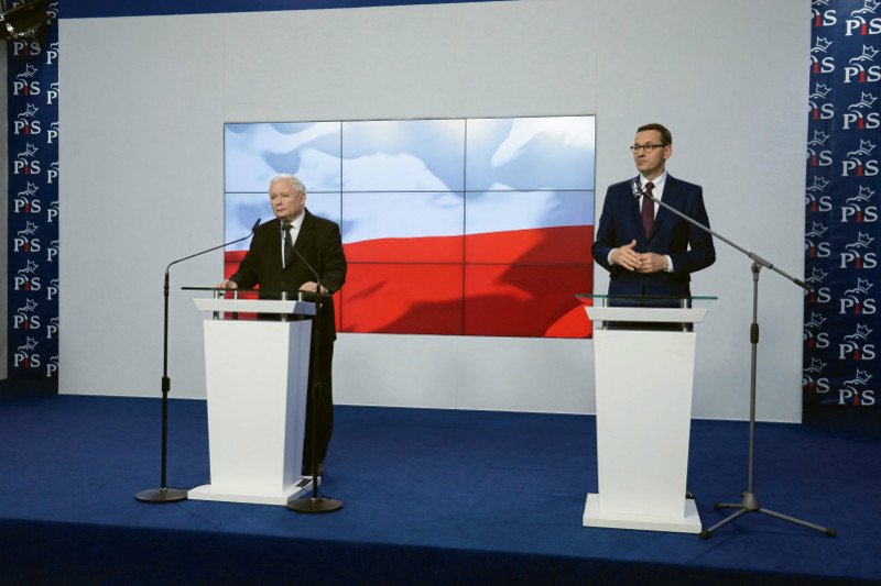 PiS szuka pieniędzy na sfinansowanie swoich obietnic wyborczych.