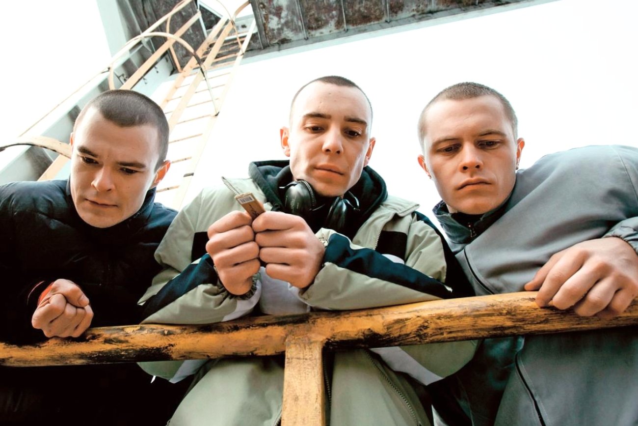 4 uwielbiane polskie filmy trafiły na Disney+. Wśród nich "Jesteś Bogiem"