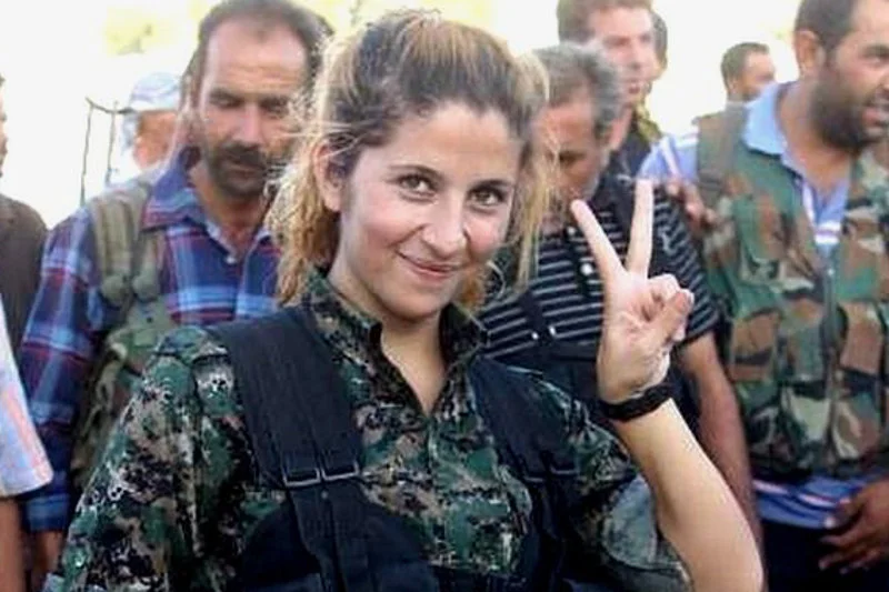 "Lwica", "Anioł z Kobane", "Rehana" – w opowieści o kurdyjskiej wojowniczce, które walczyła z ISIS, więcej jest życzeń niż prawdy