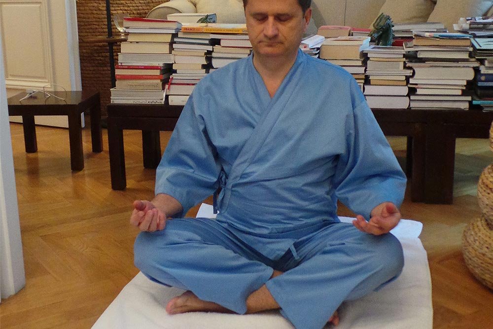 Janusz Palikot wysłał swoich posłów do energoterapeuty. Pan Janusz kazał jednemu z nich kąpać się w soli i jeść fasolę