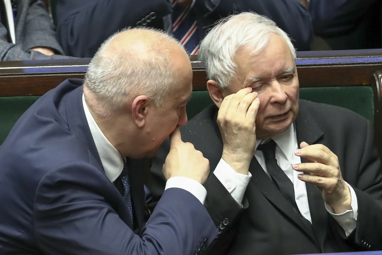 Konflikt w PiS. Brudziński o "zerwanych beretkach" i "rozgrzanych głowach".