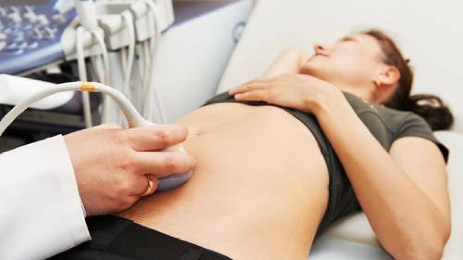 Brak refundacji in vitro to dla wielu par realna bariera. Rządowy program skupia się głównie na diagnostyce.