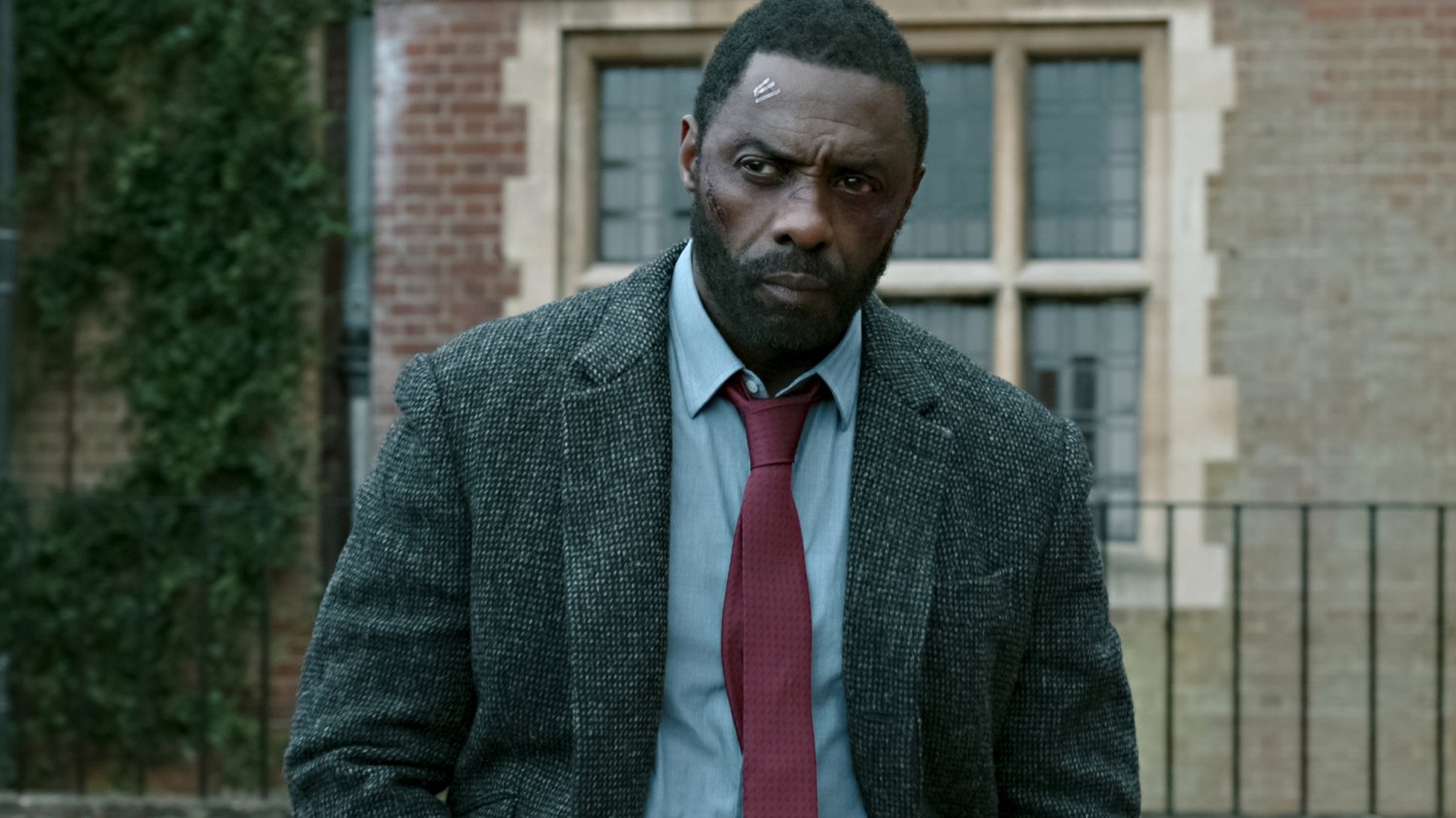 Idris Elba jako Luther w filmie "Luther: Zmrok"