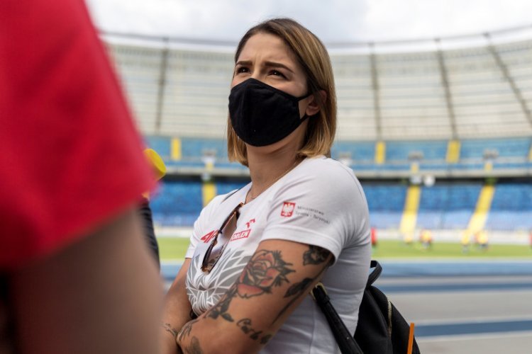 Ewie Swobodzie kontuzja odnowiła się pod koniec czerwca, podczas Memoriału im. Janusza Kusocińskiego.