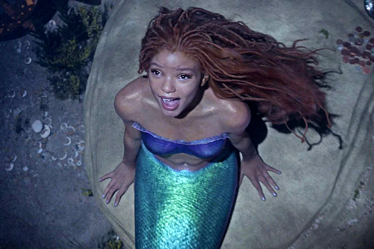 Halle Bailey (aka nowa syrenka Arielka) odpowiedziała rasistowskim hejterom. Halle Bailey (aka nowa syrenka Arielka) odpowiedziała rasistowskim hejterom.