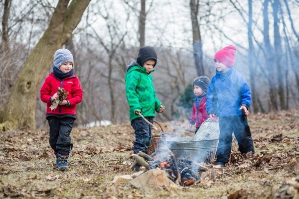 W nowatorskim przedszkolu, zajęcia są całoroczne.