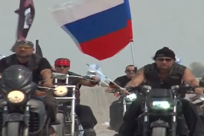 Polacy protestują przeciw planom rosyjskich motocyklistów, zwanych "nocnymi wilkami".