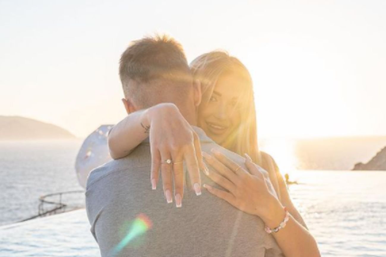 Ile kosztował pierścionek zaręczynowy Wersow? 25-letni Friz wydał na błyskotkę gigantyczną sumę.