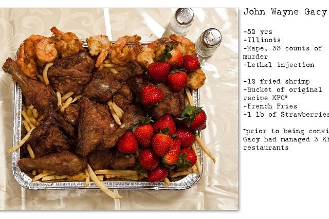 Tak mniej więcej wyglądał ostatni posiłek Johna Wayne'a Gacy'ego, seryjnego gwałciciela i mordercy