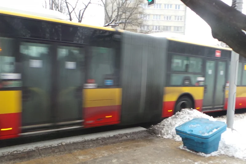 Brudny autobus