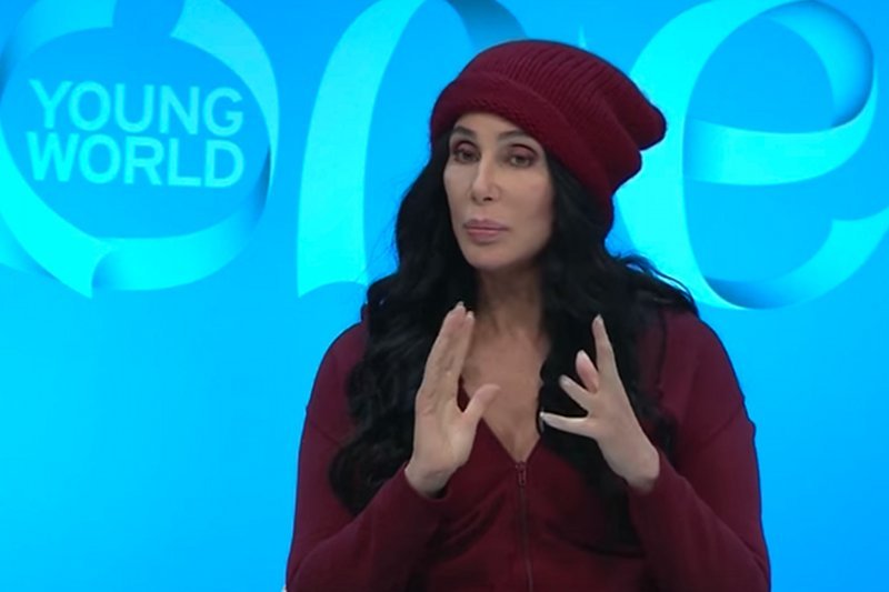 Cher  jest zaciekłą przeciwniczką Donalda  Trumpa. Po mistrzowsku wyjaśniła dlaczego prezydent USA jedzie do Warszawy.