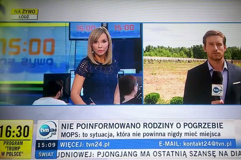 Reporter "zaciął się" podczas występu na żywo i trzeba było przerwać relację.