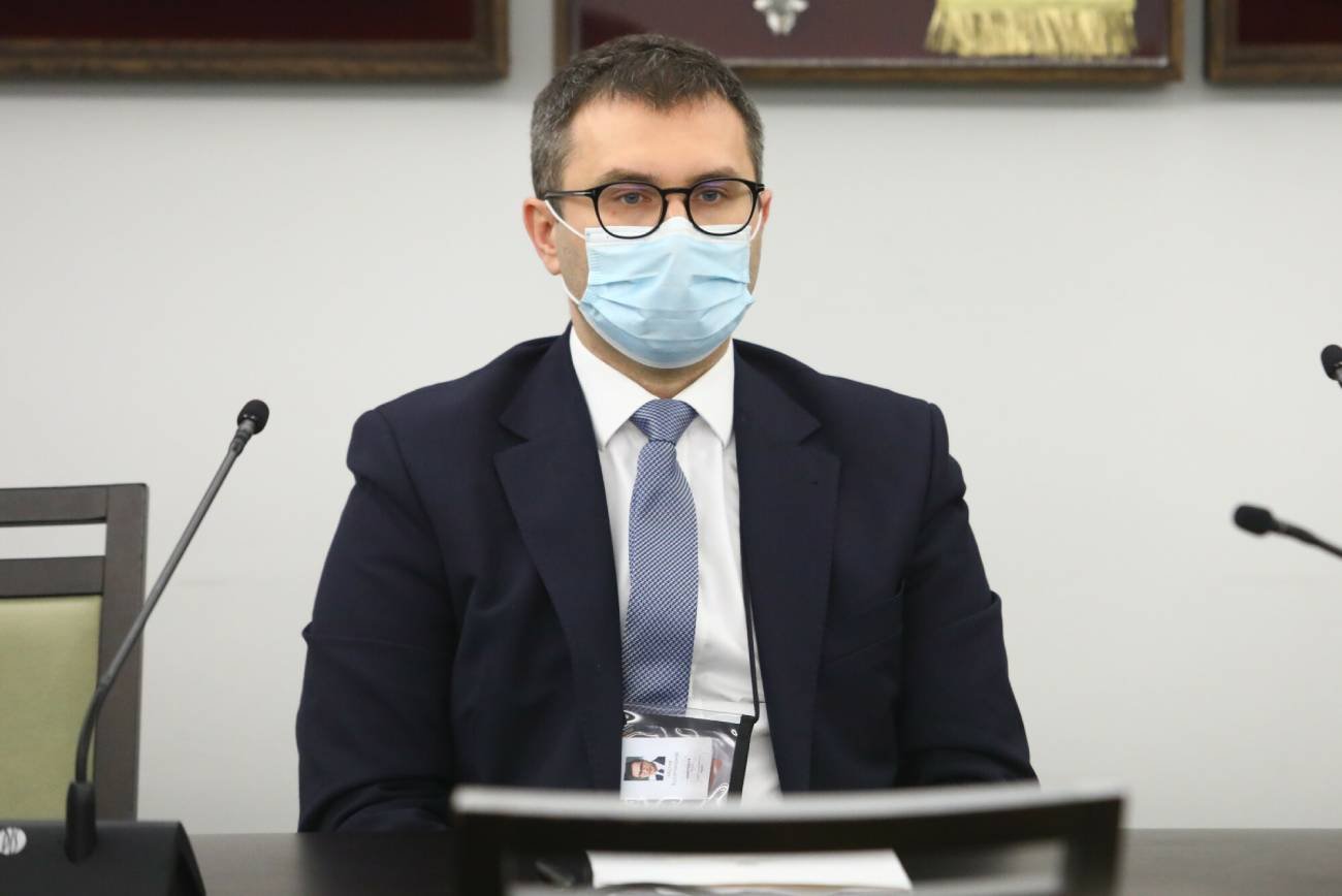 Michał Kuczmierowski w lipcu 2018 roku miał napisać e-mail do premiera Mateusza Morawieckiego, w którym opisywał kwestie związane z wyborem nowego prezesa Polskiej Grupy Zbrojeniowej.