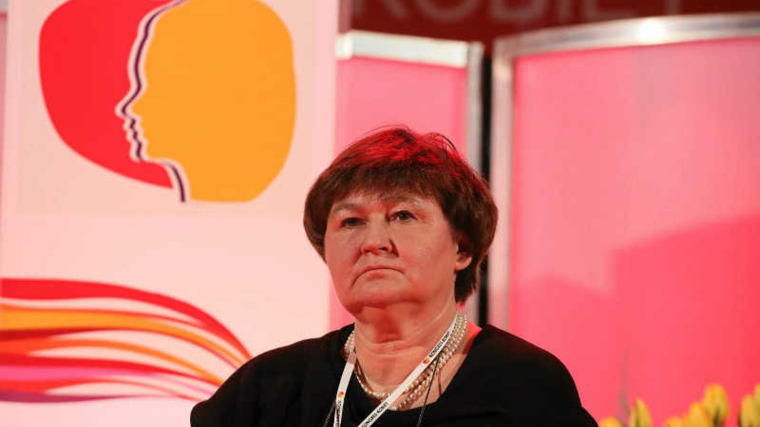 Prof. Magdalena Środa przekonuje, że politycy nie zasługują na wyższe pensje.