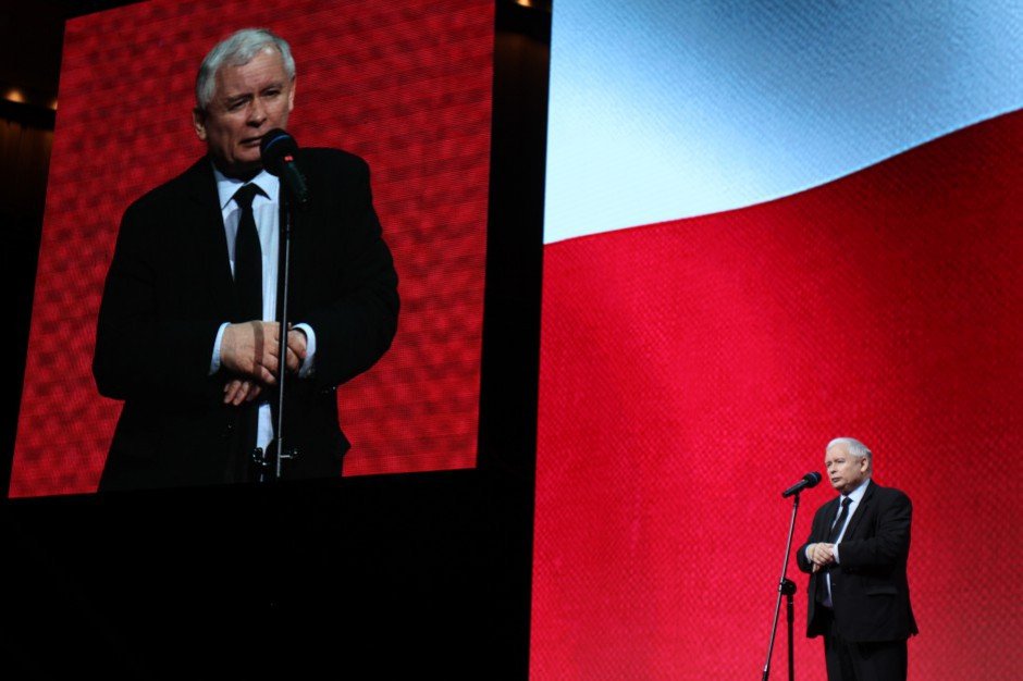 J. Kaczyński analizuje wszystkie opcje, żeby wygrać wybory samorządowe i parlamentarne.