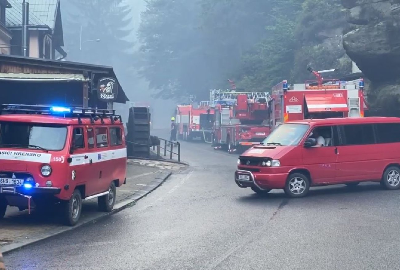 "Czeska Szwajcaria" stanęła w ogniu. Wielka akcja straży pożarnej. Praga prosi Słowację o pomoc