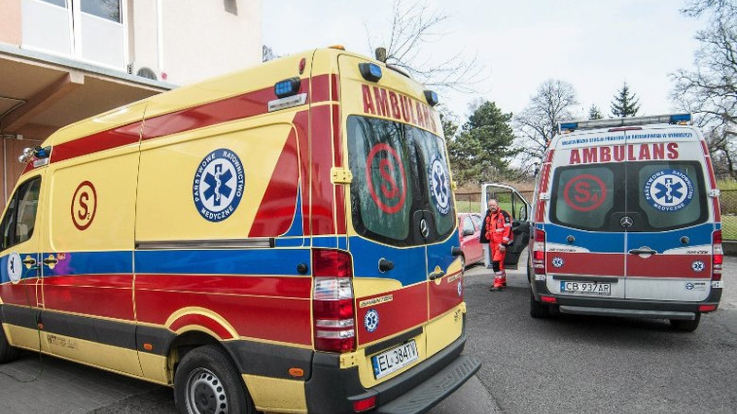 Rowerzystka podczas wycieczki została postrzelona w brzuch. Policja bada okoliczności wypadku.