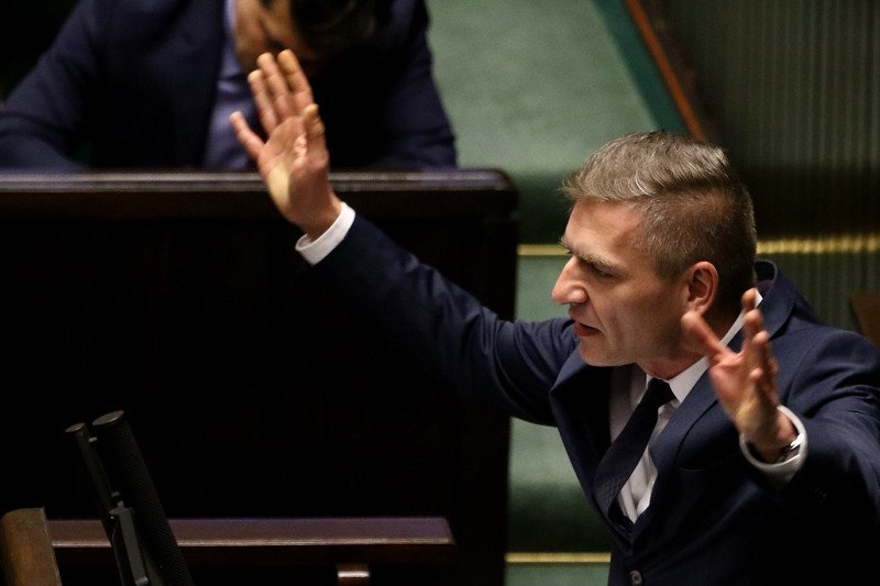 Bartosz Arłukowicz alarmuje ws. nowej ustawy o ratownictwie medycznym.