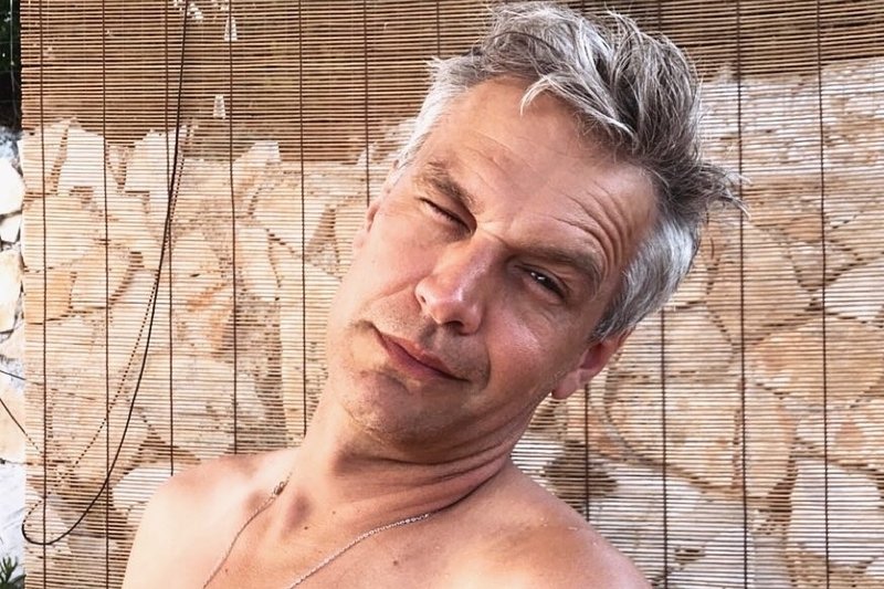 Fani uważają, że tym sposobem Żebrowski skomentował wybory.