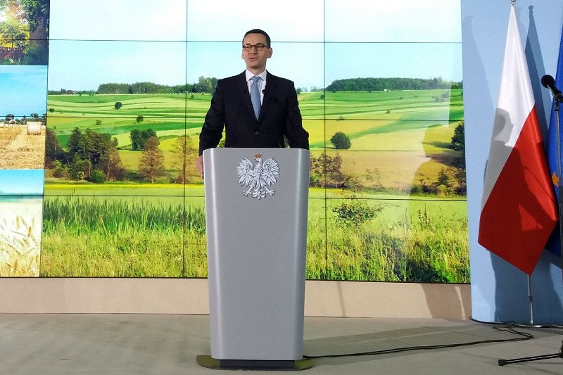 Mateusz Morawiecki zapewniał podczas Dnia Sołtysa, że rząd zapewni równomierny rozwój na polskich wsiach.