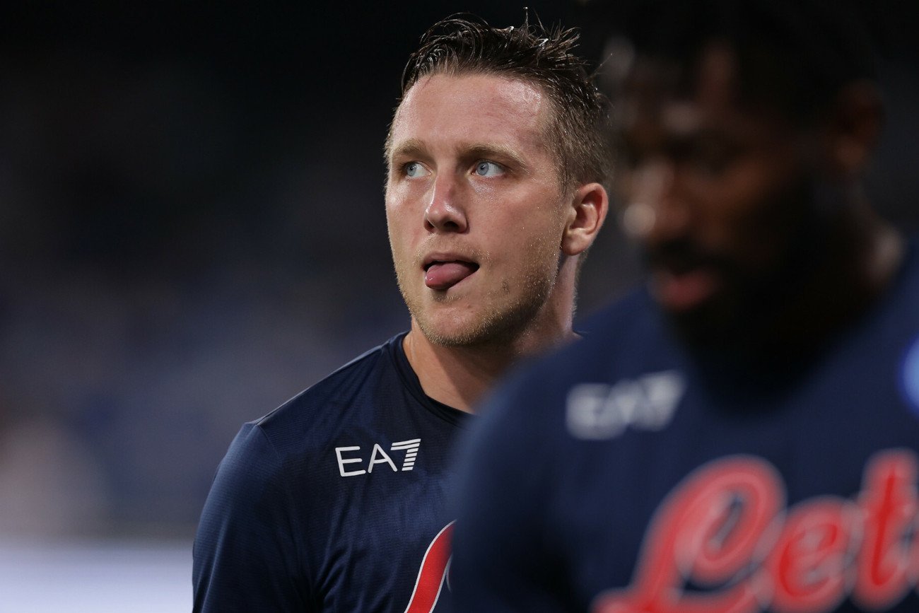 Piotr Zieliński to jedna z gwiazd lidera Serie A. Czy Polak wystąpi w czwartkowym meczu z Legią Warszawa?