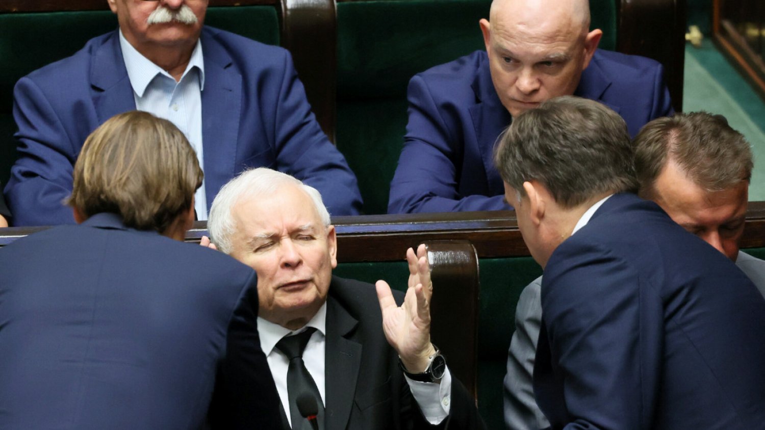 Czy PiS swoimi działaniami doprowadzi do Polexitu?