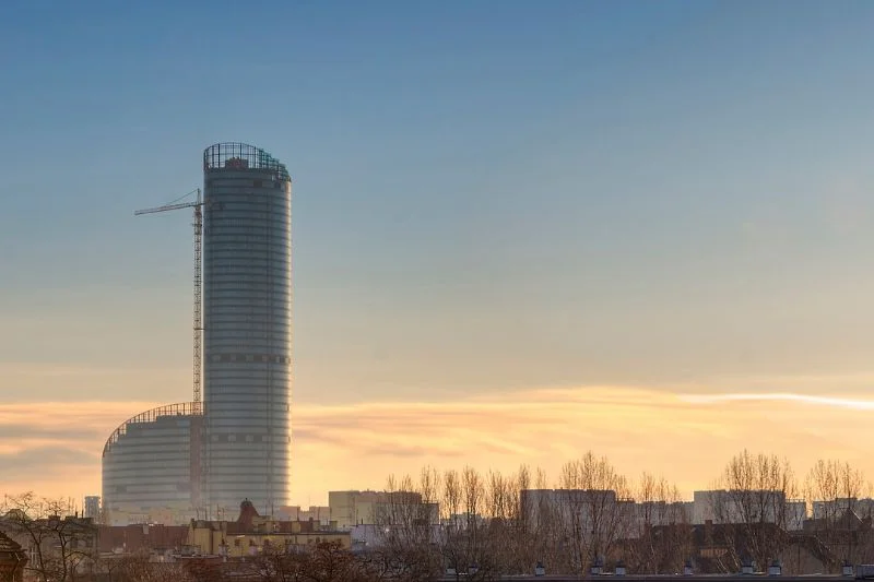 Sky Tower we Wrocławiu.