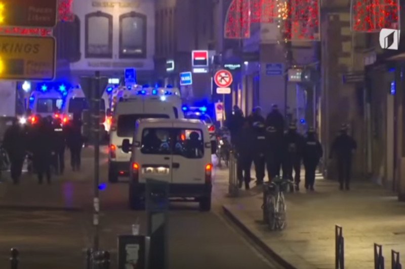 Nie żyje Polak, który wraz z kolegami powstrzymał terrorystę i udaremnił masakrę w jednym z klubów w Strasburgu.