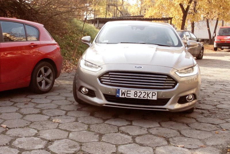 Jak działa system automatycznego parkowania? Testujemy go w Fordzie Mondeo.