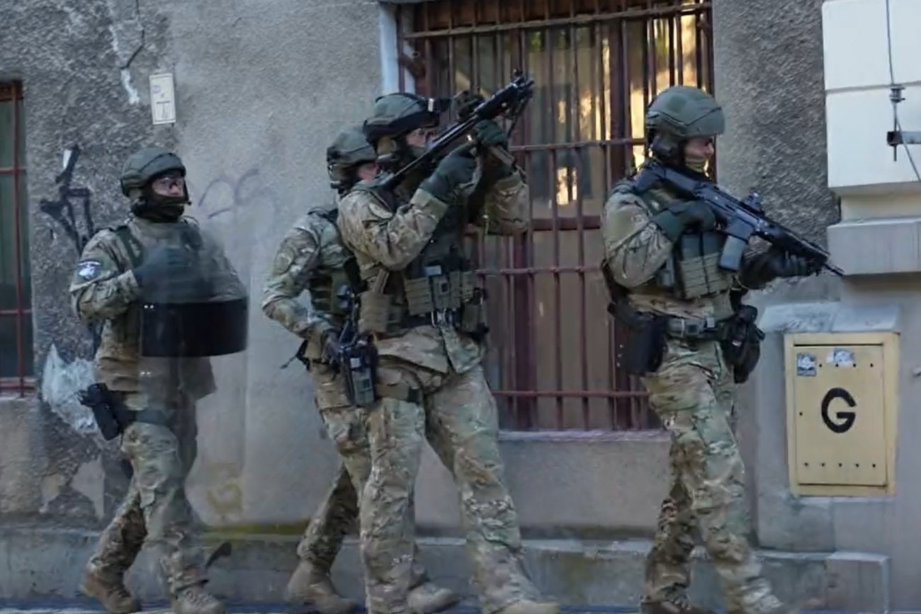 Straż Graniczna we współpracy z Europolem rozbiła grupę przemytników ludzi