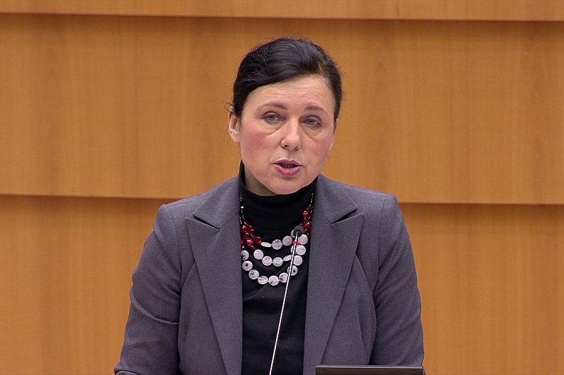 Odpowiedzialna za wartości i przejrzystość wiceprzewodnicząca Komisji Europejskiej Věra Jourová zabrała głos ws. protestu mediów w Polsce