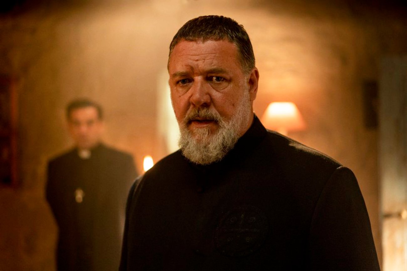 Błąd w filmie "Egzorcysta papieża". Czy twórcy pomylili symbol hiszpańskiej inkwizycji z logiem "Dragon Age: Inkwizycja"?