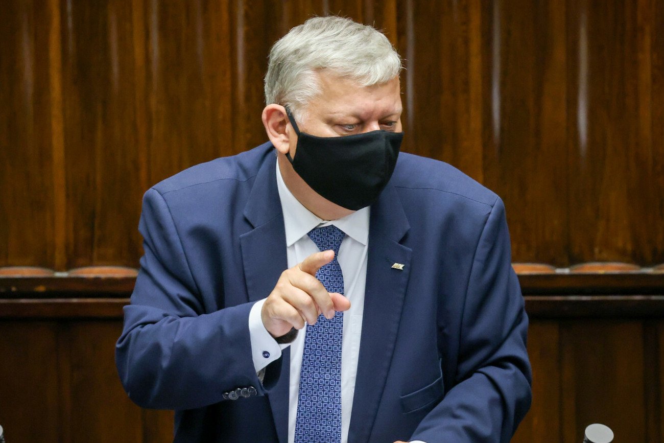 Marek Suski powtórzył w Sejmie swoje słowa o "brukselskiej okupacji". Dorzucił do tego teorię o niewolnictwie.