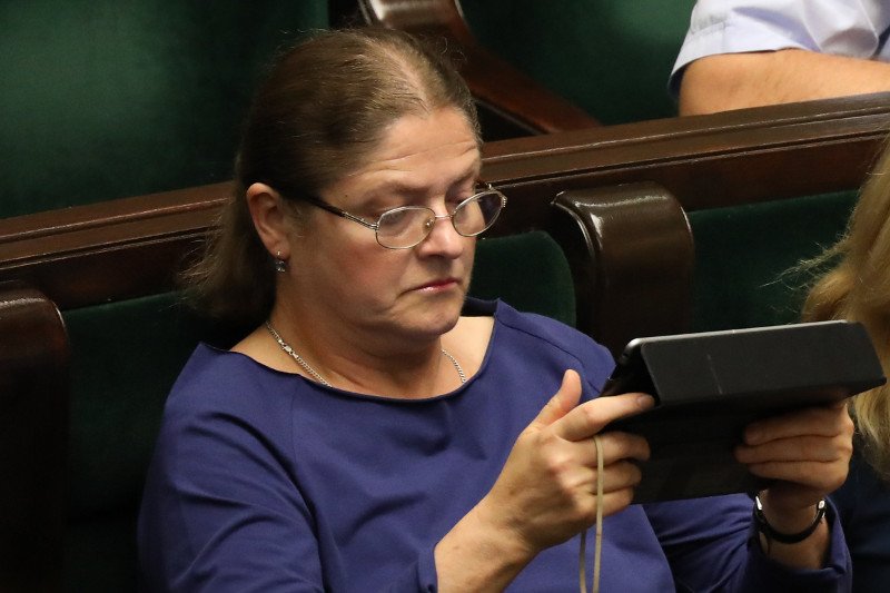 Krystyna Pawłowicz przedstawiła na Twitterze swoją wypaczoną wersję antropologii.