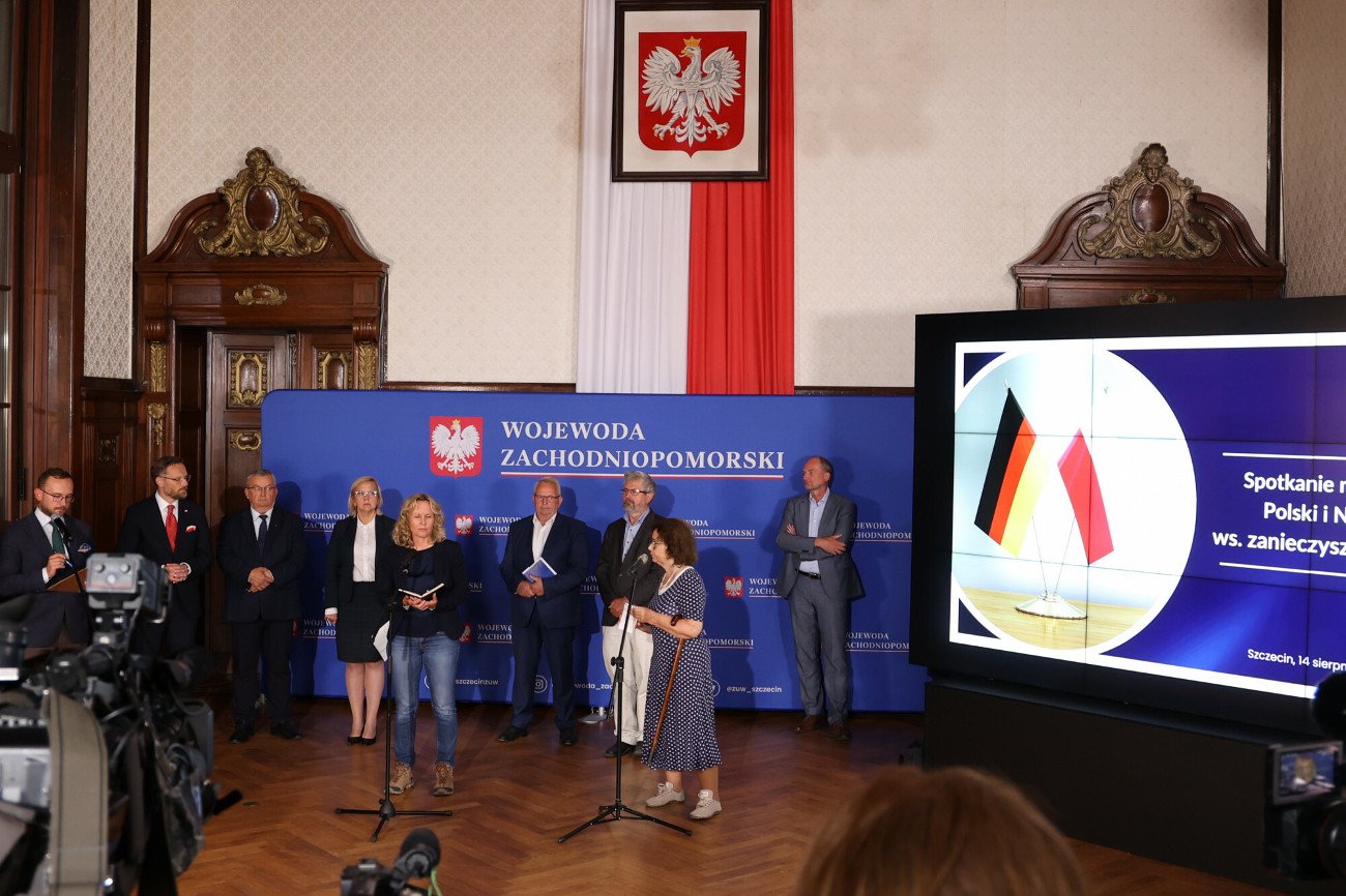 Wspólna konferencja polskich i niemieckich władz w Urzędzie Wojewódzkim w Szczecinie ws. zanieczyszczenia Odry