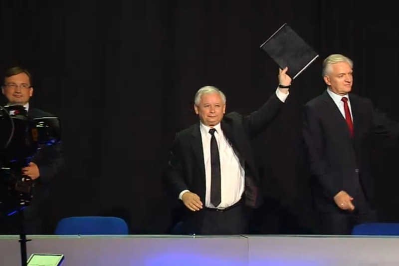 Jarosław Kaczyński podpisał porozumienie o współpracy ze Zbigniewem Ziobrą i Jarosławem Gowinem.