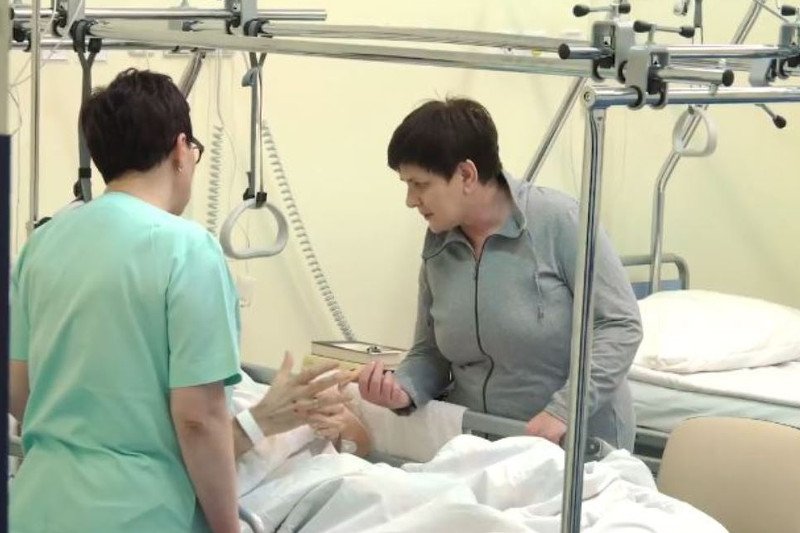 Premier Beata Szydło, która sama ucierpiała w wypadku w Oświęcimiu kilka dni temu odwiedziła swojego szefa ochrony