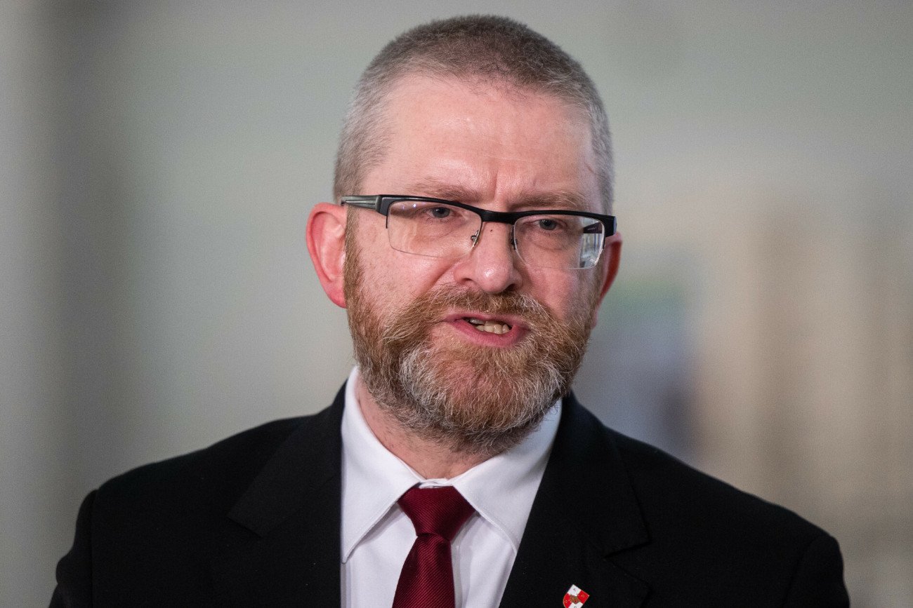 Grzegorz Braun zaprezentował projekt "Stop ukrainizacji Polski"