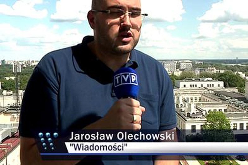 Jak twierdzi jeden z branżowych serwisów, to Jarosław Olechowski ma przejąć obowiązki dotychczasowej szefowej "Wiadomości" Marzeny Paczuskiej. Wygląda więc na to, iż nie wróci ona ze słynnego urlopu.