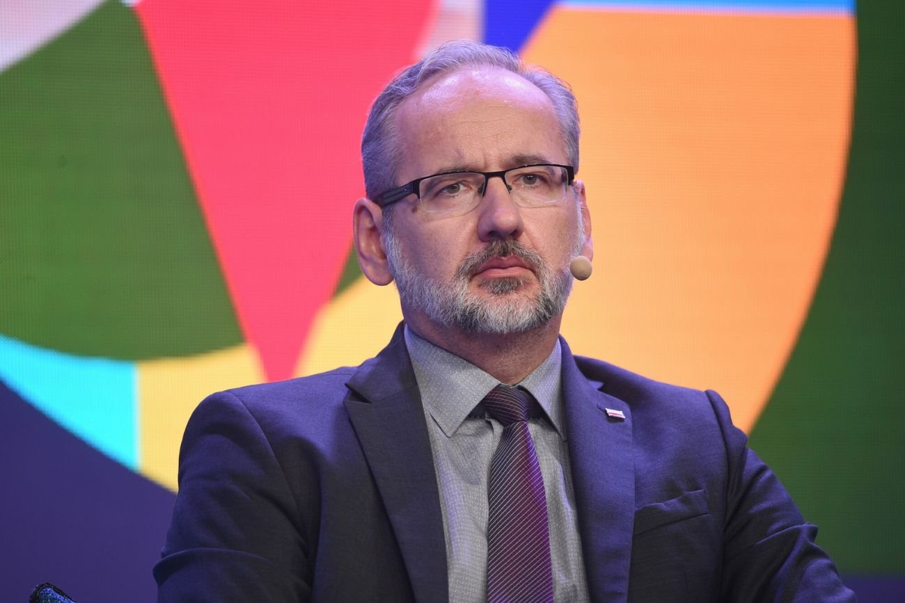 Adam Niedzielski o obowiązku noszenia maseczek.