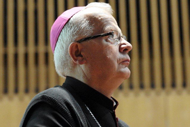 Abp Józef Michalik padł ofiarą "wściekłej nagonki". Tak przekonuje "Nasz Dziennik"