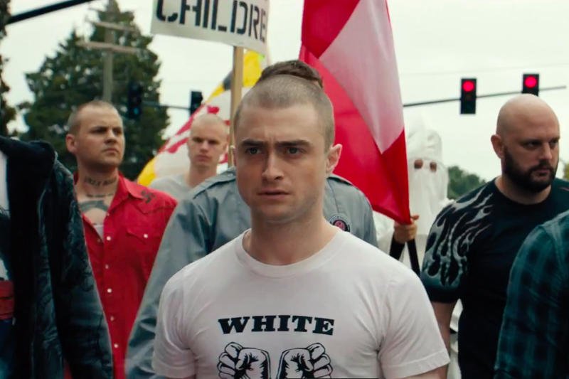 W filmie "Imperium" Daniel Radcliffe wciela się w rolę agenta FBI podszywającego się pod neo nazistę.